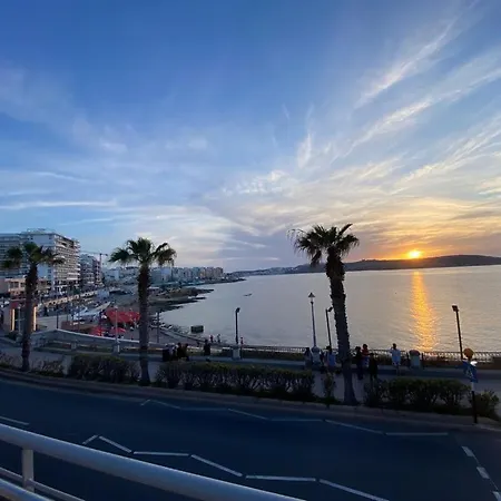 Amazing Seaview Duplex Penthouse