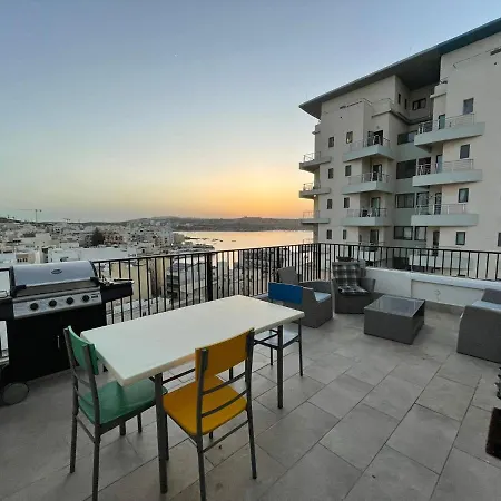 Amazing Seaview Duplex Penthouse Apartment