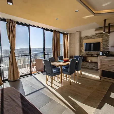 Amazing Seaview Duplex Penthouse * St. Paul's Bay